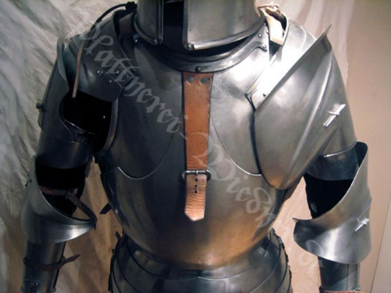 Detailansicht der Harnischbrust